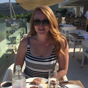 Meet your Posher, Elyse